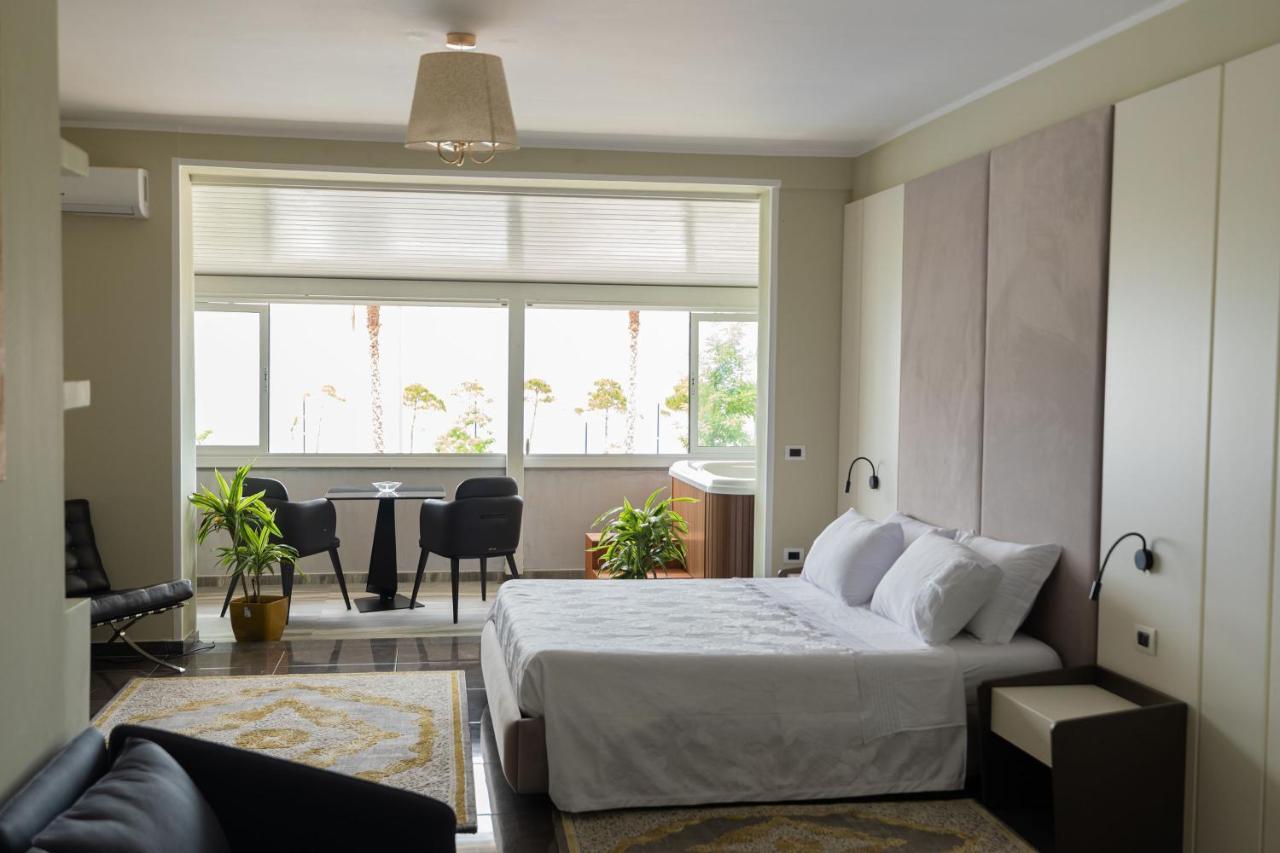Hotel Pirro วญอเรอ ภายนอก รูปภาพ